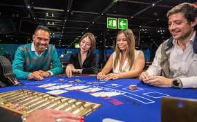 Navigasi kategori olahraga di Sportsbook mpogacor88: sepak bola, tenis, MotoGP, e-sports